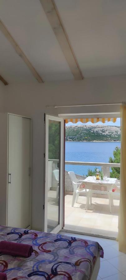 Sea Breeze Apartments With Private Beach And Boat Anchorage Stara Novalja Exterior foto
